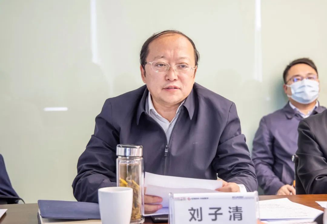 �人��ί��ί���人��������ί��������嵽ά��������Ʒ��vic3308���ֵ����쵼